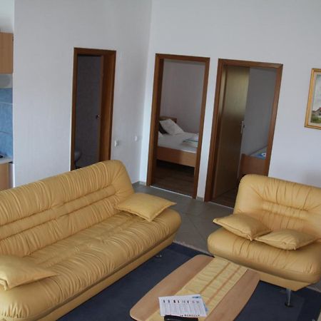 Vila Filipasic Apartment วีร์ ภายนอก รูปภาพ
