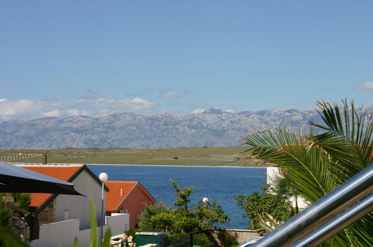 Vila Filipasic Apartment วีร์ ภายนอก รูปภาพ
