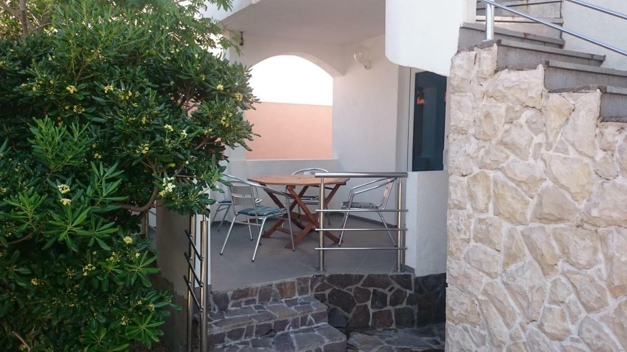 Vila Filipasic Apartment วีร์ ภายนอก รูปภาพ